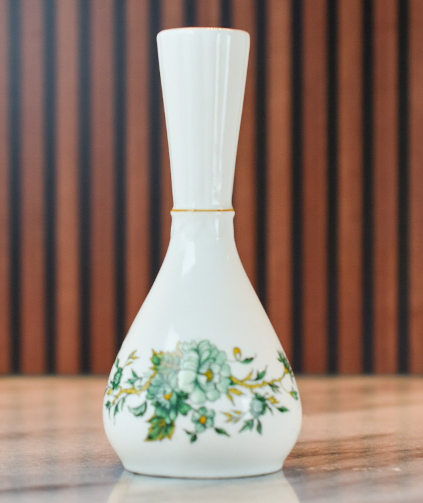 Crown Staffordshire Fine Bone China Bud Vase – Kowloon Pattern, England