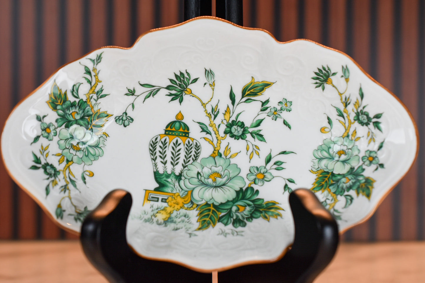 Crown Staffordshire “Kowloon” Scalloped Bone China Dish – Green & Gold Chinoiserie