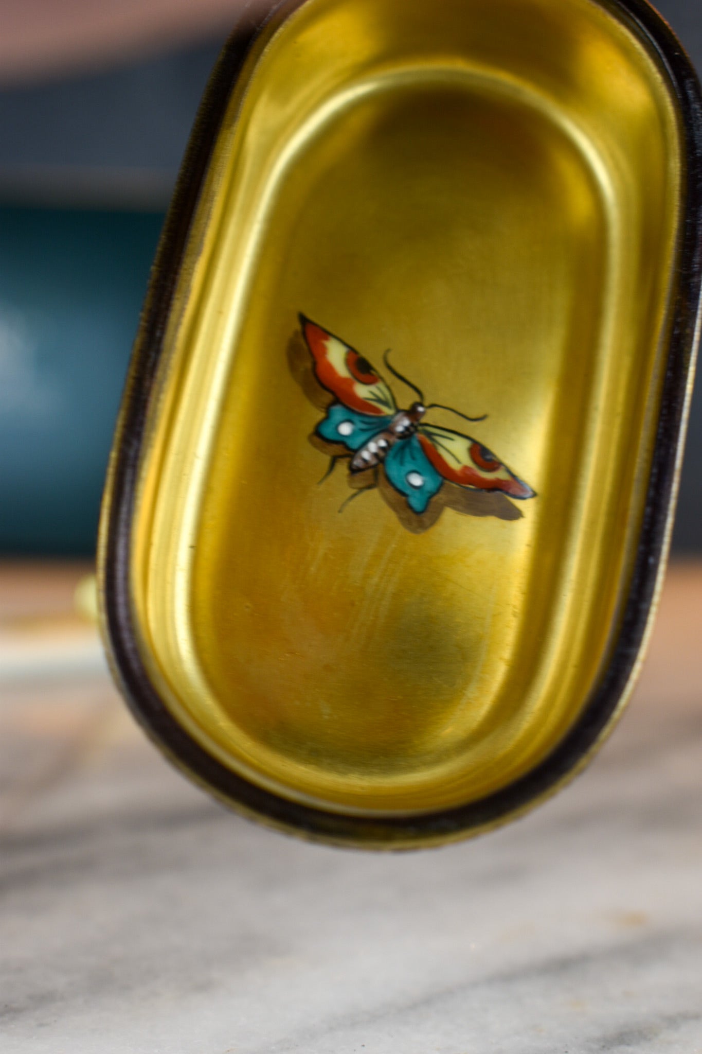🌸 Limited Edition Rochard Limoges Trinket Box – Hand-Painted Magnolia with Butterfly Interior (95/200)