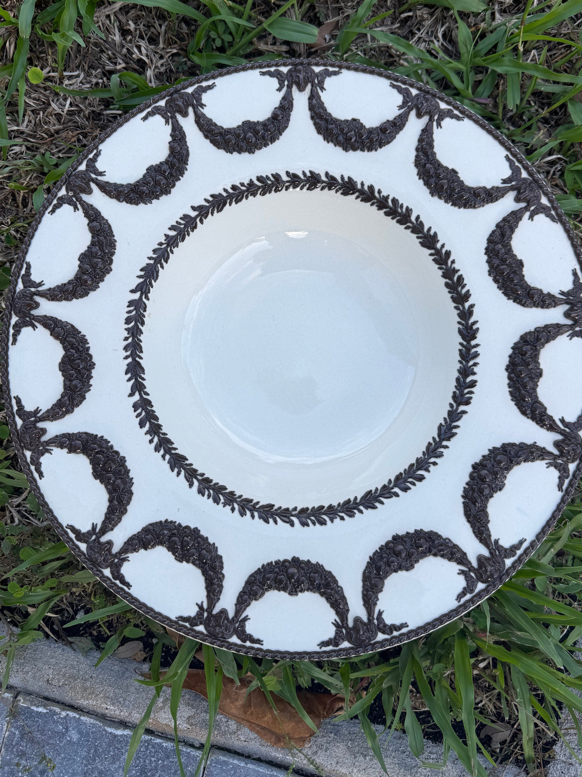 Antique Wedgwood Neoclassical Centerpiece Bowls with Brown Relief Ram's Head Swags (2 available)