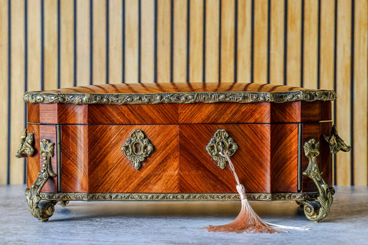 Antique French Kingwood and Gilt Bronze Serpentine Jewelry Casket, Lock Stamped Préville et Fils Aîné à Paris, Napoleon III, c. 1860–1880