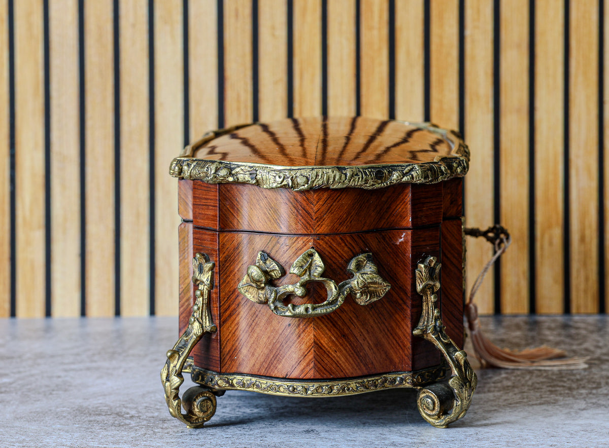 Antique French Kingwood and Gilt Bronze Serpentine Jewelry Casket, Lock Stamped Préville et Fils Aîné à Paris, Napoleon III, c. 1860–1880